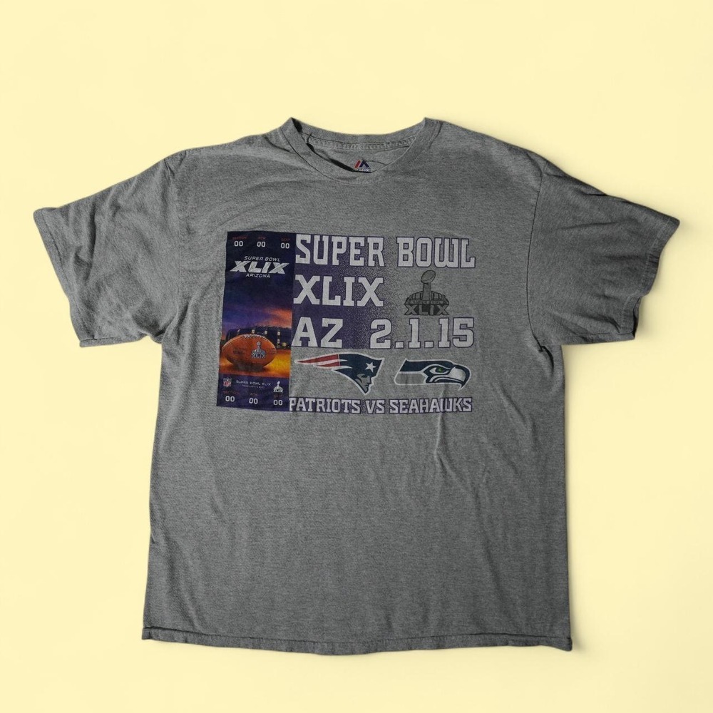 2015 Majestic Super Bowl XLIX T-Shirt Men XL Gray Excellent Patriots Seahawks